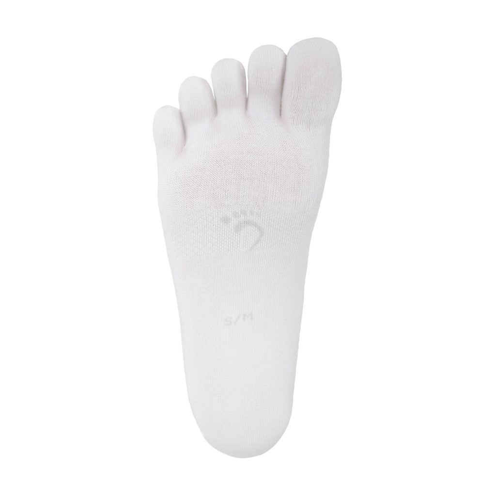 White ankle socks with toes by Serasox